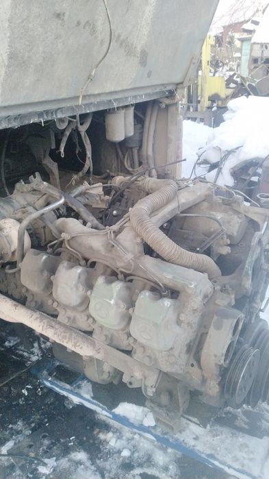 Продам двигатель Мерседес ом 442 с коробкой 8 ступка с делителем.