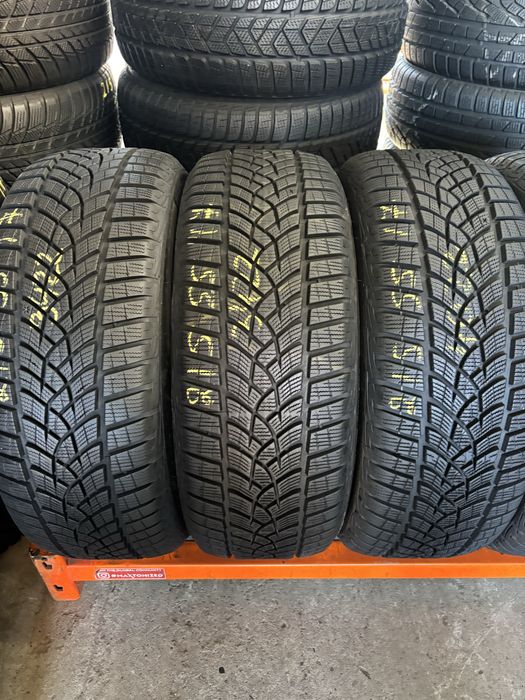 Anvelope Iarna 215/55/17 GoodYear UltraGrip Performance 215 55 17 R17
