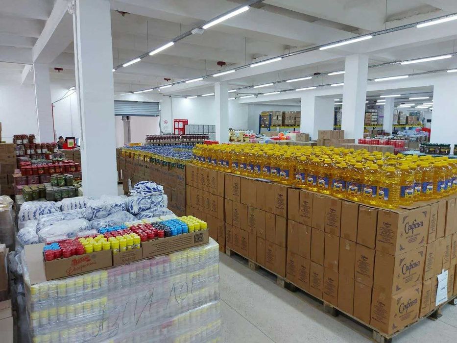 1300 кв.м на Янгиабаде (1-й этаж)