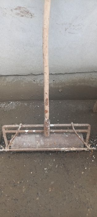 Omoch yer tekkislash aparati