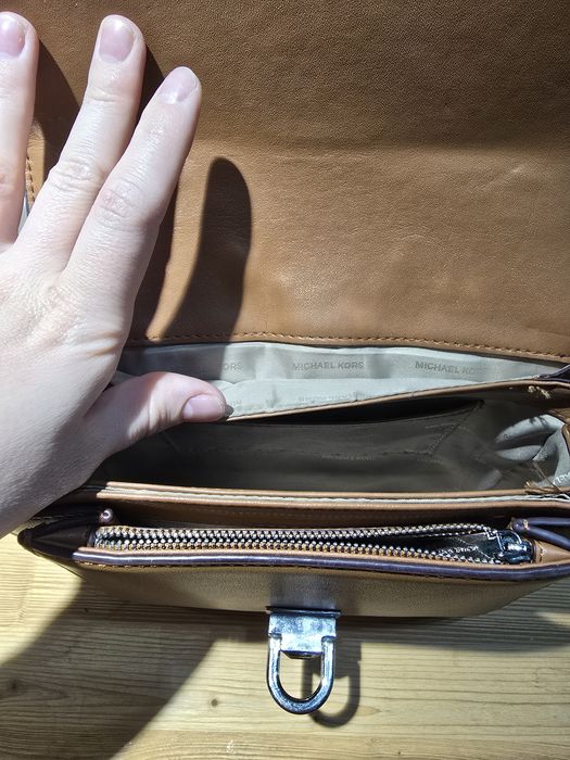 Продам сумочку кросс-боди