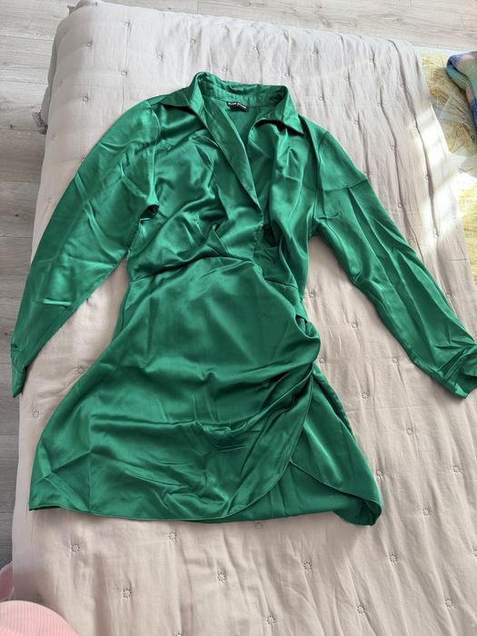 Зелена рокля Л размер