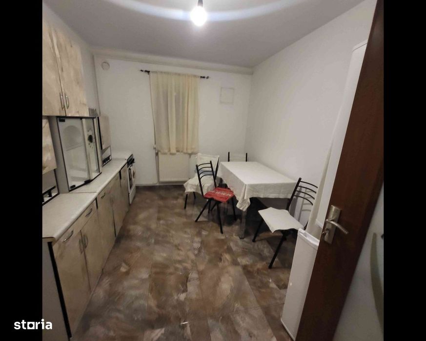 Apartament 3 camere decomandate Bistrița Lac bloc 1982