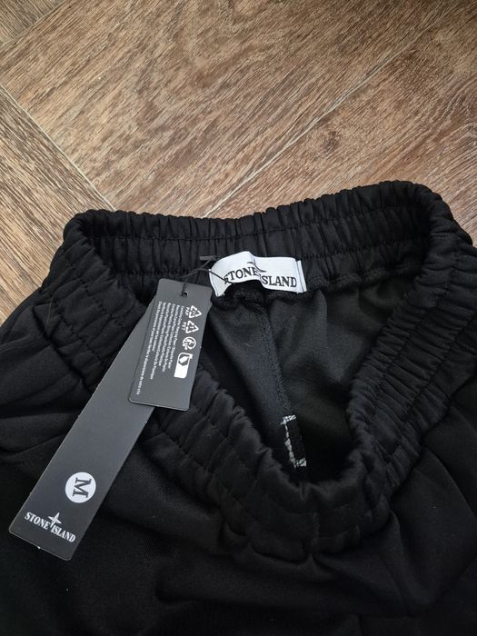 Продам шорты Stone Island