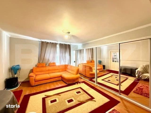 Casa cu 5 camere si un teren de 700 mp