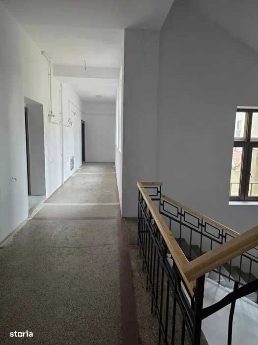 Vând apartament premium cu 2 camere, în centrul istoric al Sibiului, orașul de jos