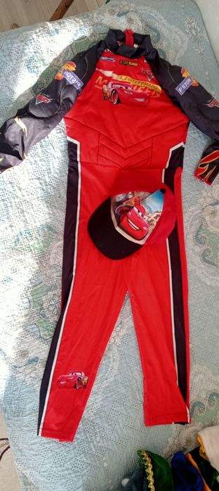 Жаңа жылдық киімдер