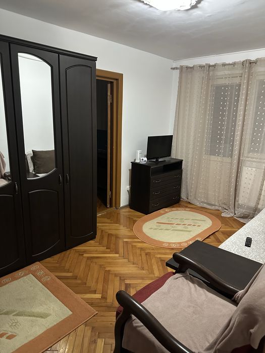 Inchiriez apartament 2 camere