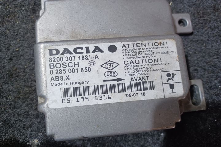 Calculator airbag 8200307188 0285001650 Dacia Logan prima generatie