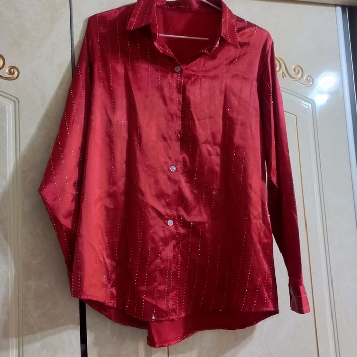 Ayollar Koftasi sotiladi