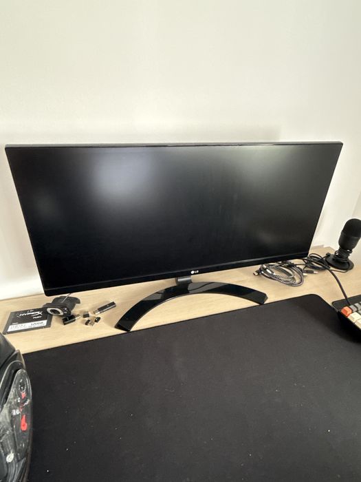Display LG 29” ultrawide