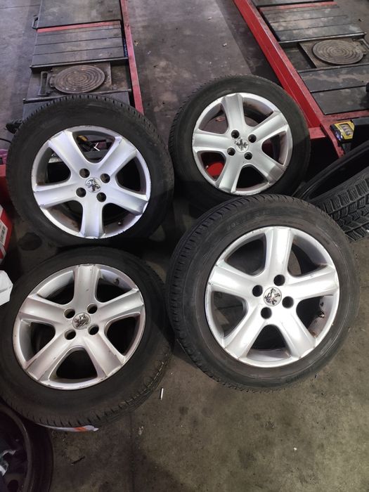 Джанти и гуми за Пежо  205/55/16 550лв