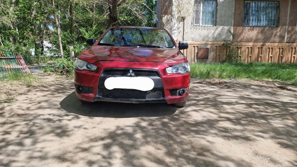 Продам машину  митсубиси