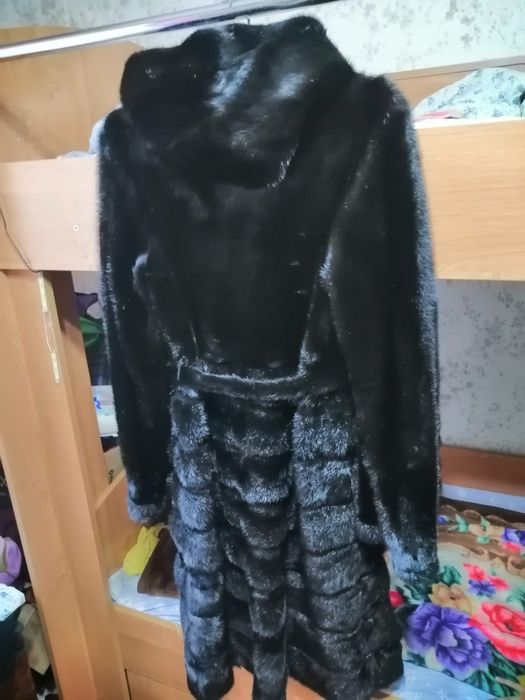 Продам норковую шубу