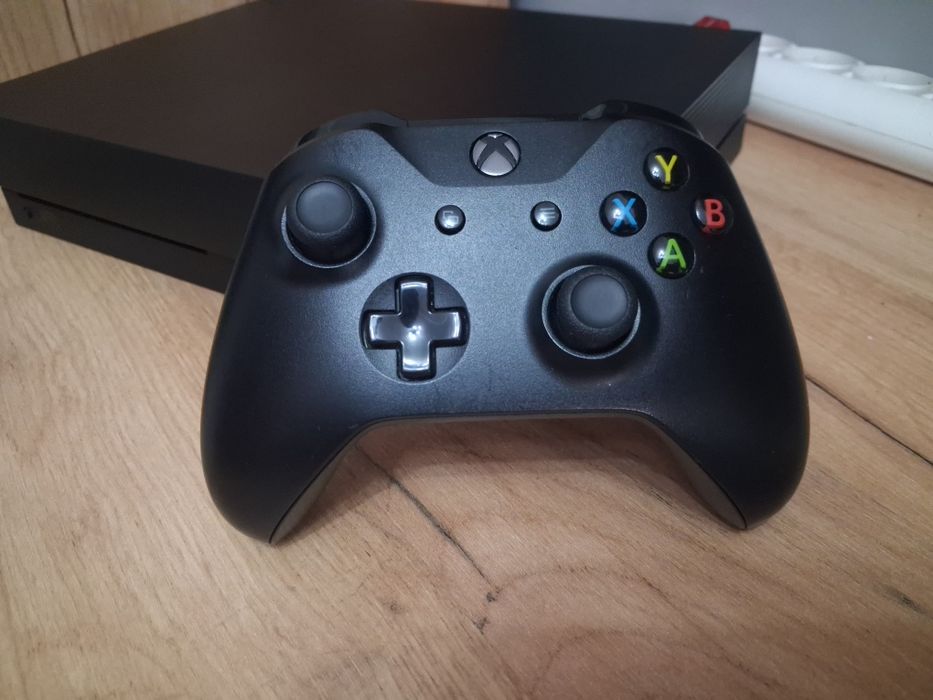 Xbox one x на 1 тб