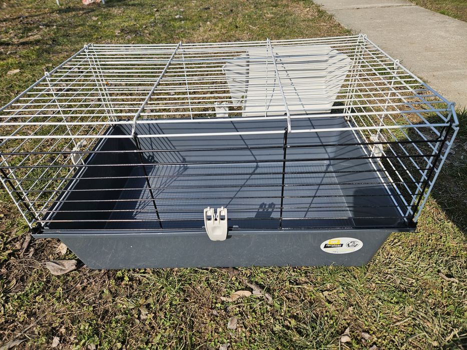 Vând cusca  rozatoare