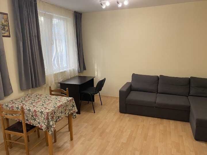 Дава се под наем Двустаен апартамент в Варна, Лятно кино Тракия - 50 кв.м за 359.04 € - Снимка #1