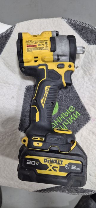 Гайковерт Dewalt DCF921