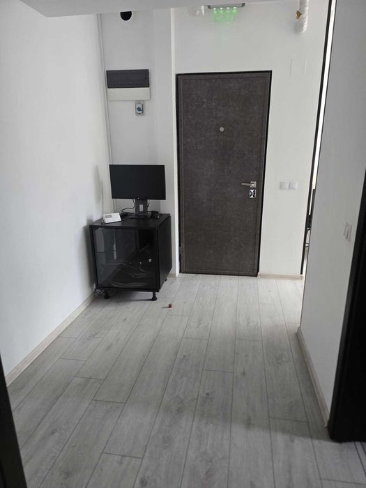 Apartament la parter cu acces direct din stradă – ideal spațiu comercial