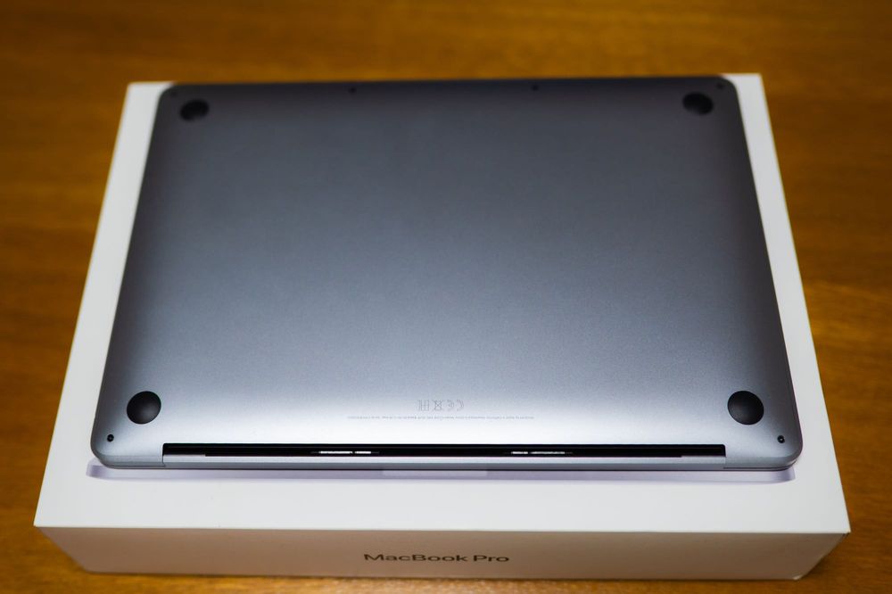 Macbook pro M1 13 “ schimb cu Ipad pro
