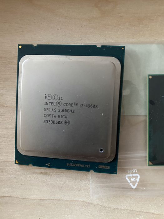 Процесор i 11 / i7-4960X/ 3.60 Ghz E8-Core