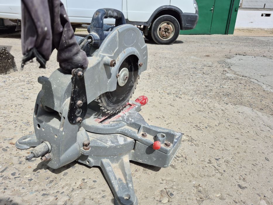 Пила электрическая