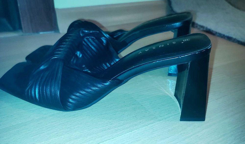 Чисто нови, чехли с токче