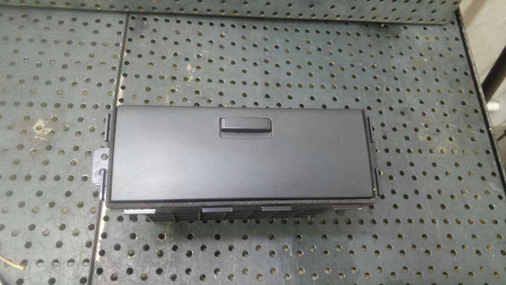 Compartiment spatiu depozitare chevrolet captiva c100 c140