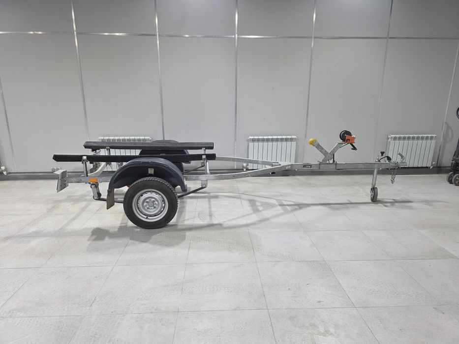 Прицеп для маломерного судна длиной до 4.2м.