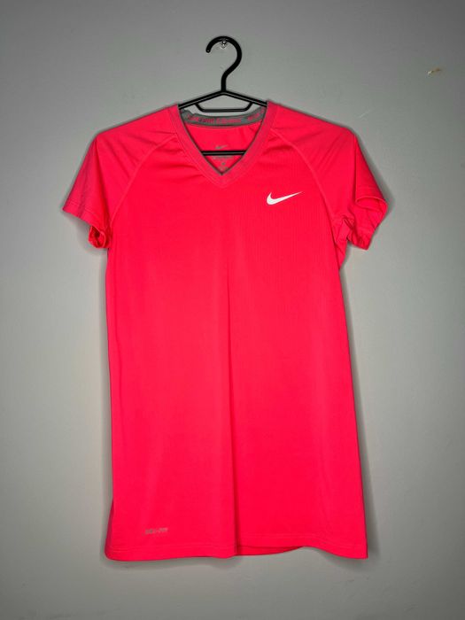 Nike Pro Combat Dri-Fit Fitted T-Shirt Дамска Тениска