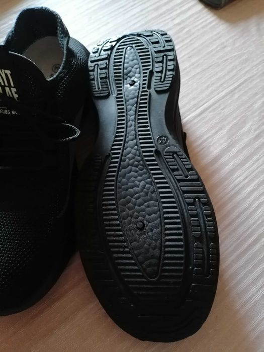 Мъжки спортни сникърси