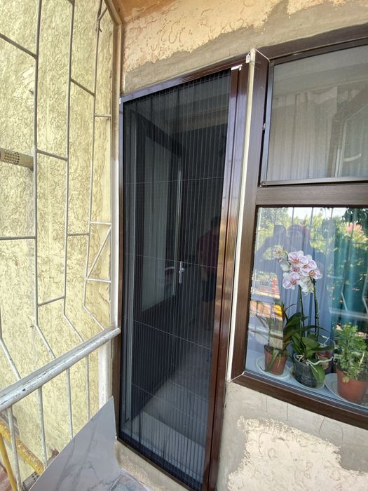 москитная сетка с решетками