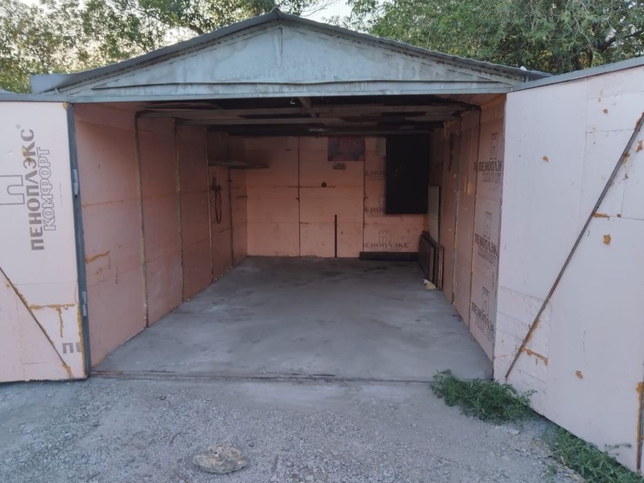 Продам металлический гараж