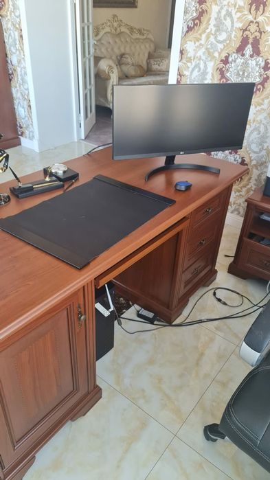 Продам кабинет руководителя