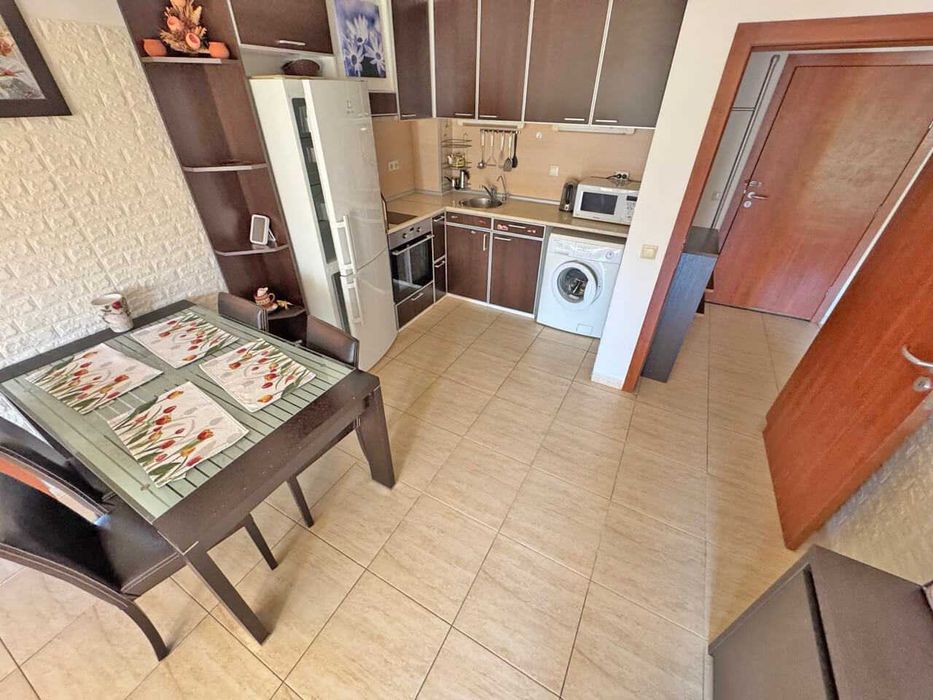 Продава се Тристаен апартамент в Свети Влас - 82 кв.м за 1464 €/кв.м - Снимка #3
