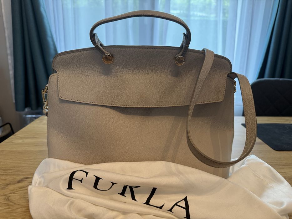 Чанти Furla естествена кожа в отлично състояние