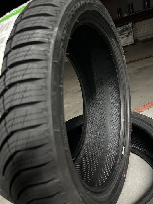 Зимен спорт пакет LANDSPIDER SNOWTRAXX H/P 225/40R19 255/35R19 БОРД 2254019 2553519