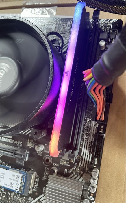 RAM  16 gb ddr4
