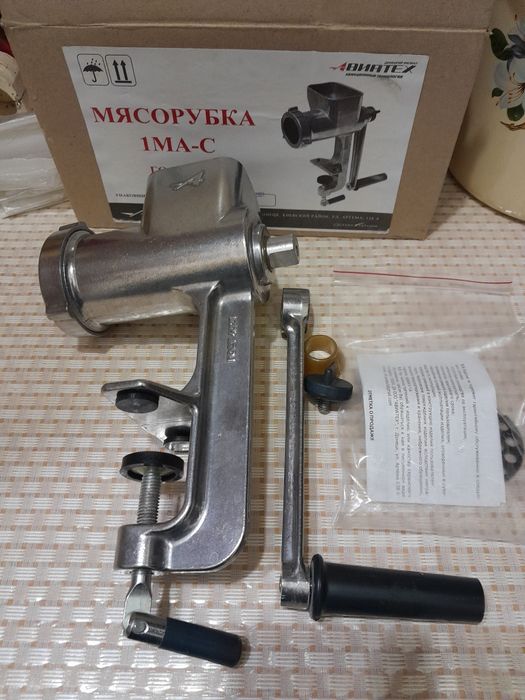 Продам мясорубку новая