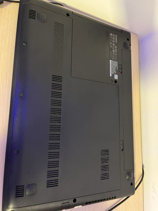 Laptop Lenovo G50-80 cu SSD in stare buna