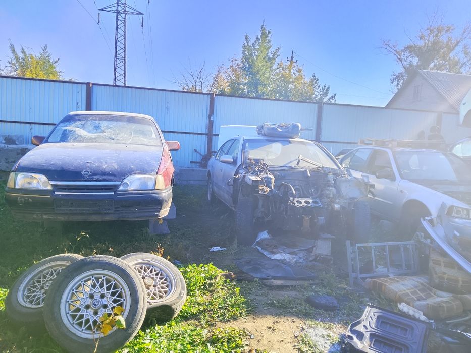 Опель Омега А по запчастям