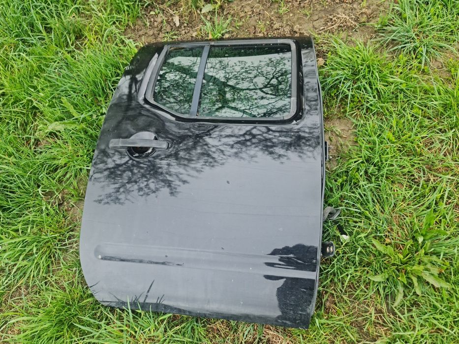 Vând usi nissan navara d40 și d22