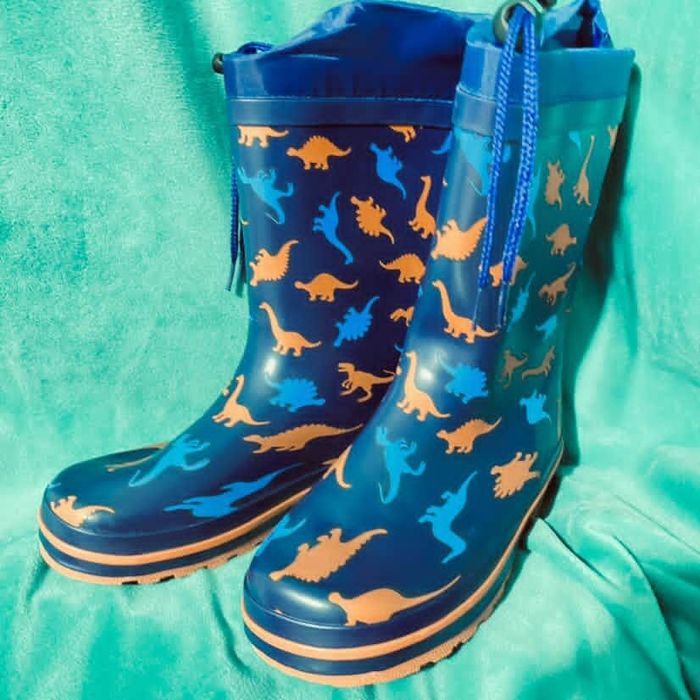 Детские резиновые сапоги , размер 34
Пусть прихо