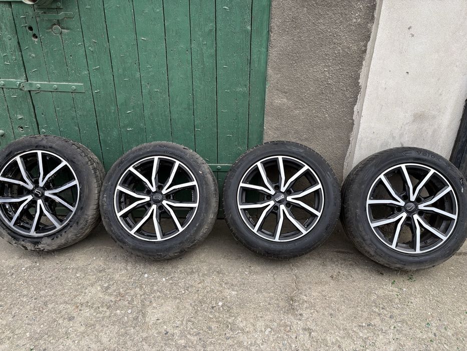 Vand jante cu cauciucuri
