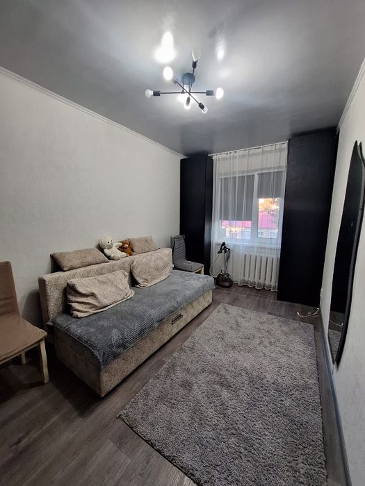 Продаётся 3 комн в центре заходи и живи