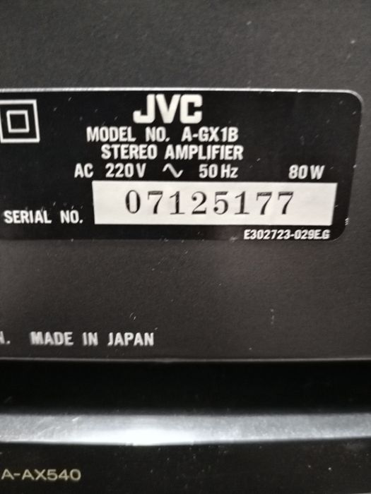 Linie japoneză JVC tuner și amplificator 2x40W