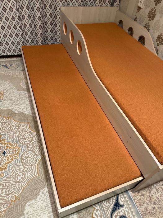 Кровать в хорошем состоянии