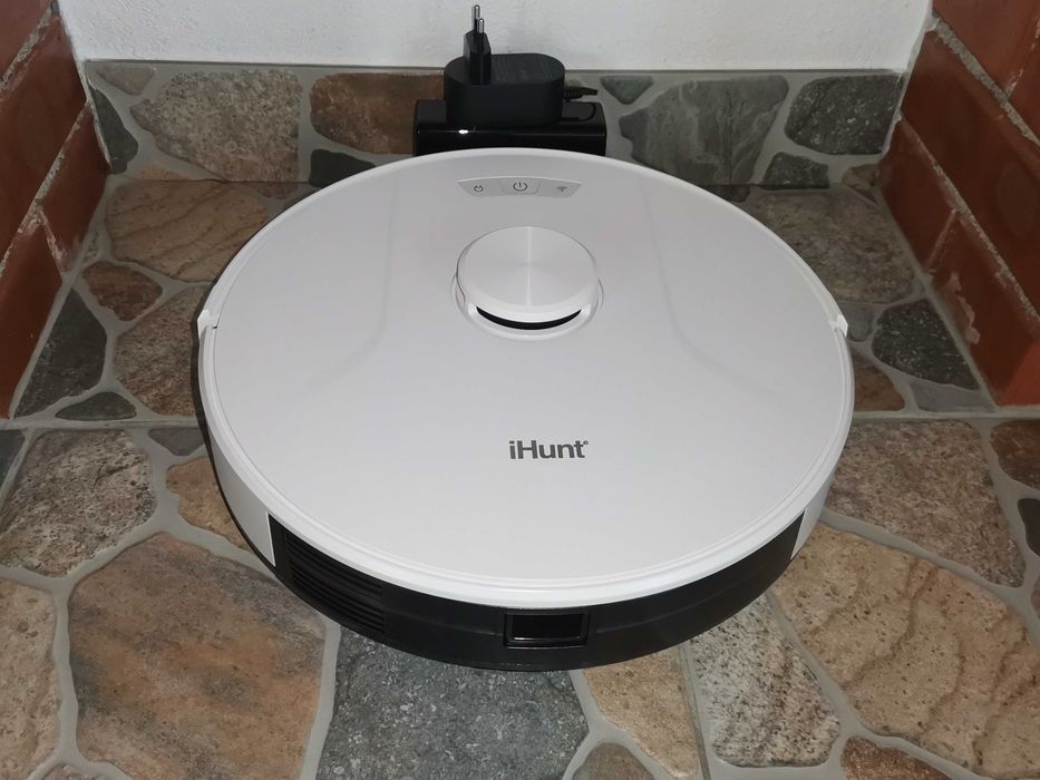 Aspirator robot iHunt
