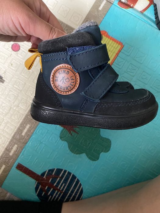Продам демизсезонную