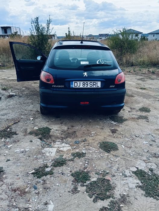 Vând Peugeot 206/0784736387